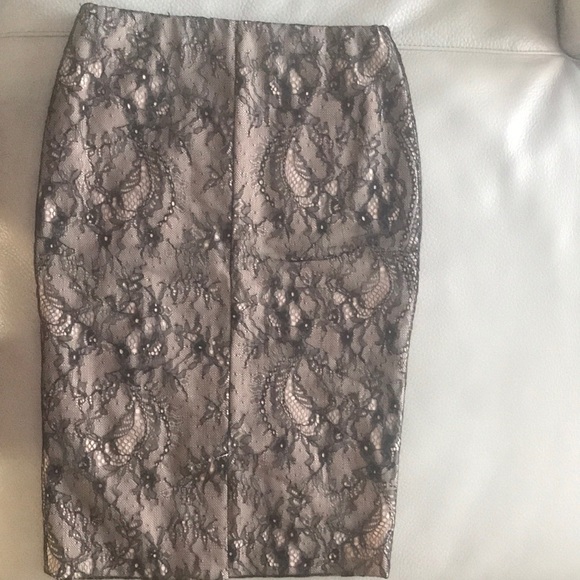 BEDO lace top and skirt - Picture 7 of 14